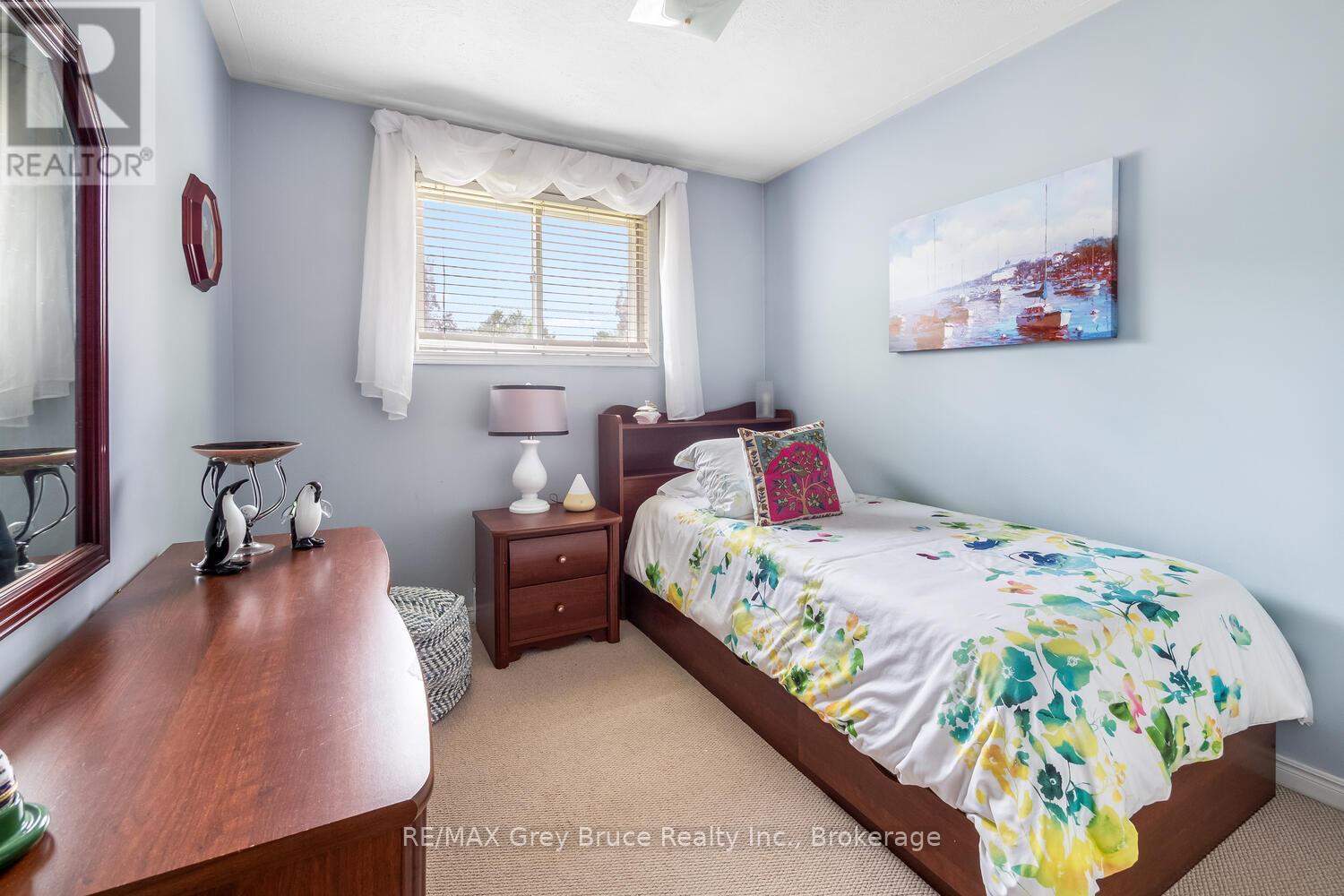 770 27th Street W, Owen Sound, Ontario  N4K 4J8 - Photo 17 - X12217680