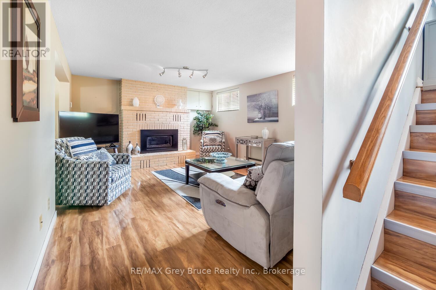 770 27th Street W, Owen Sound, Ontario  N4K 4J8 - Photo 18 - X12217680