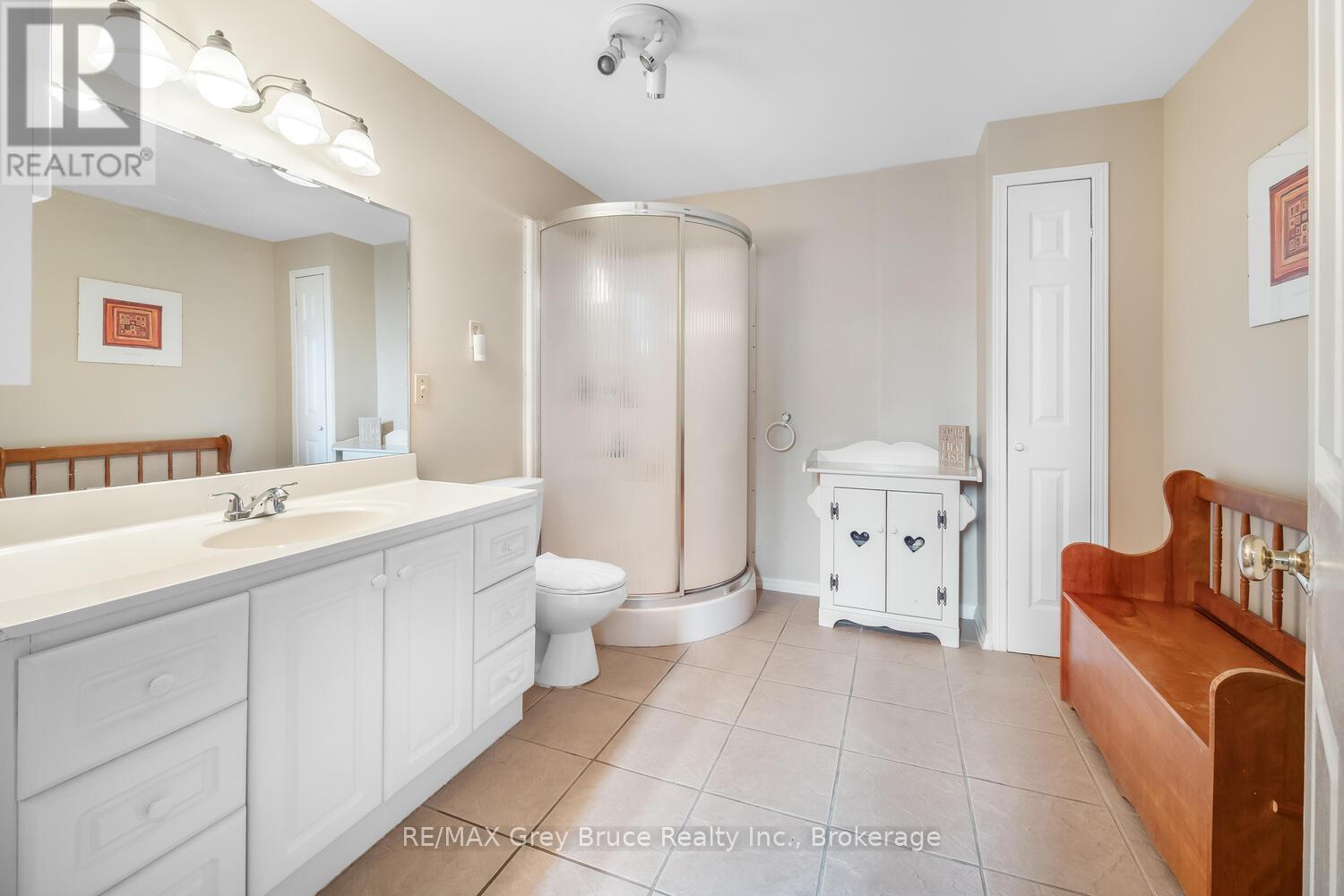 770 27th Street W, Owen Sound, Ontario  N4K 4J8 - Photo 22 - X12217680