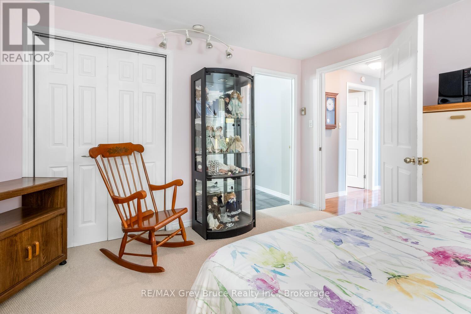 770 27th Street W, Owen Sound, Ontario  N4K 4J8 - Photo 26 - X12217680