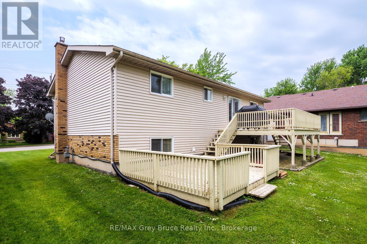 770 27th Street W, Owen Sound, Ontario  N4K 4J8 - Photo 33 - X12217680