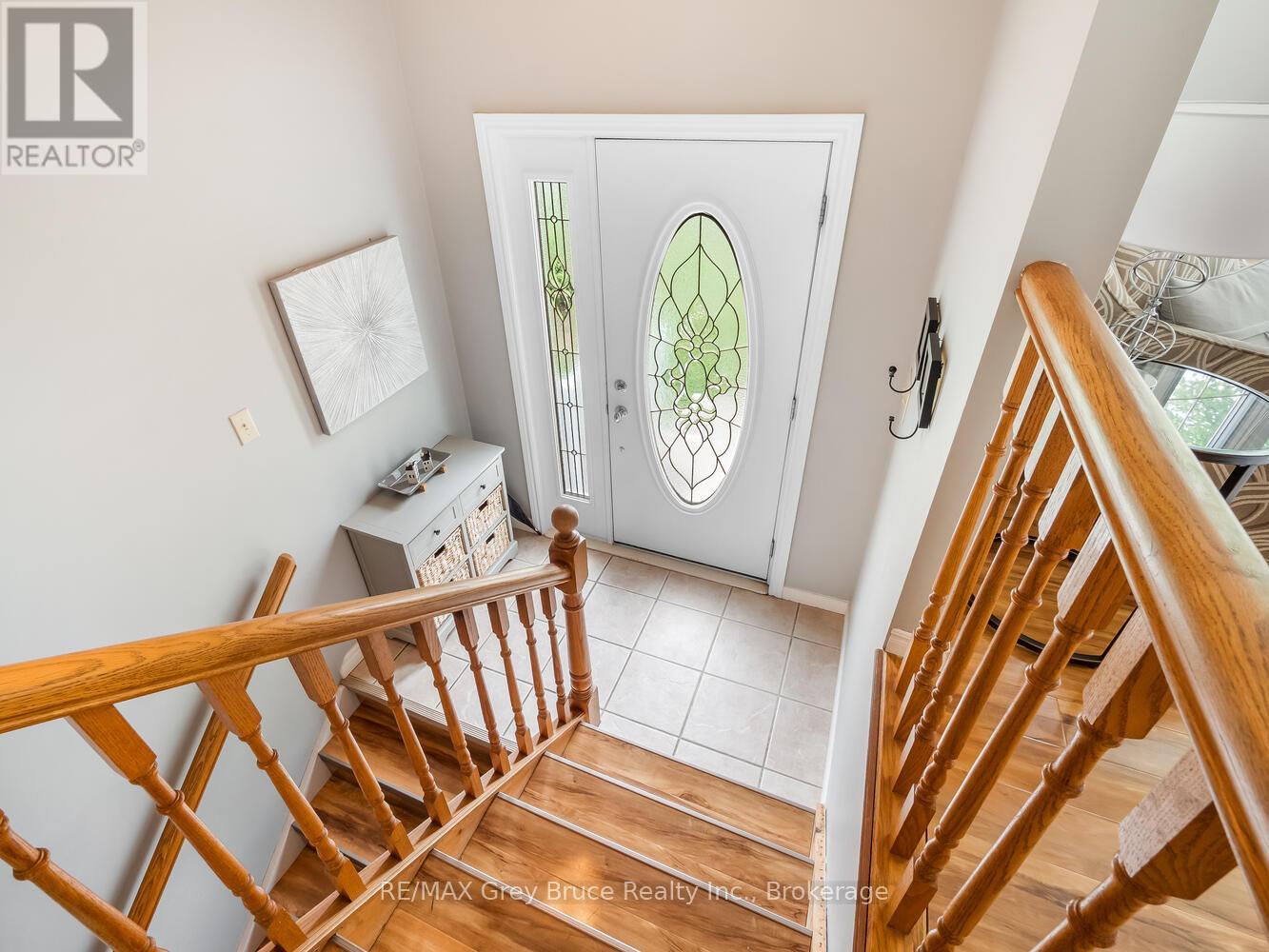 770 27th Street W, Owen Sound, Ontario  N4K 4J8 - Photo 5 - X12217680