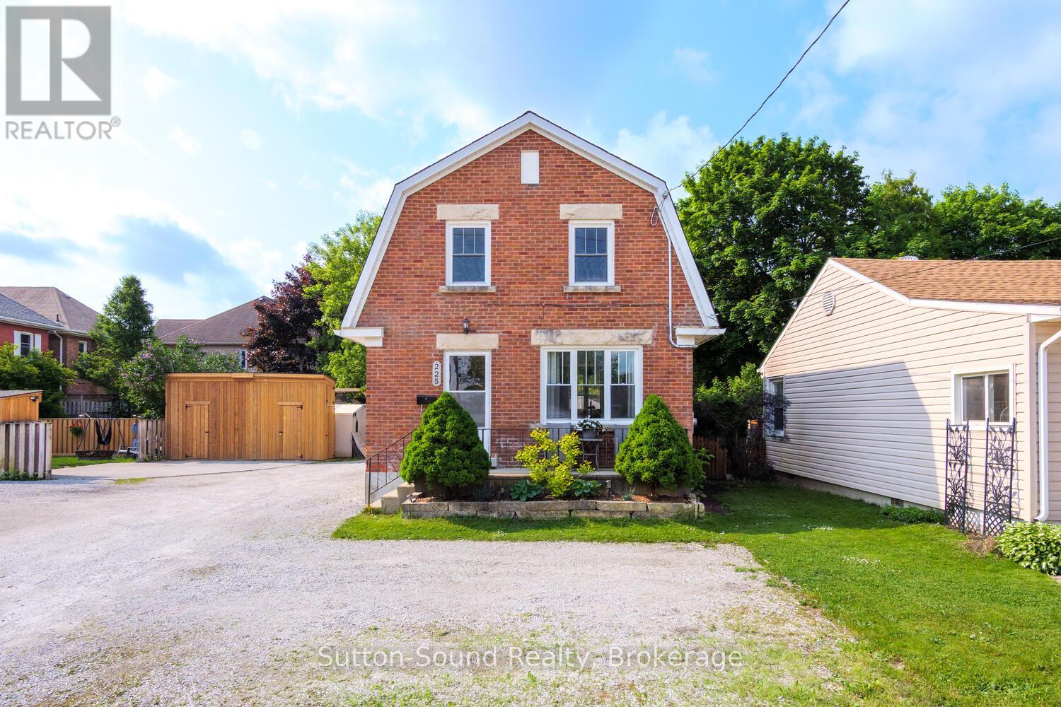 225 12TH STREET W, Owen Sound, Ontario