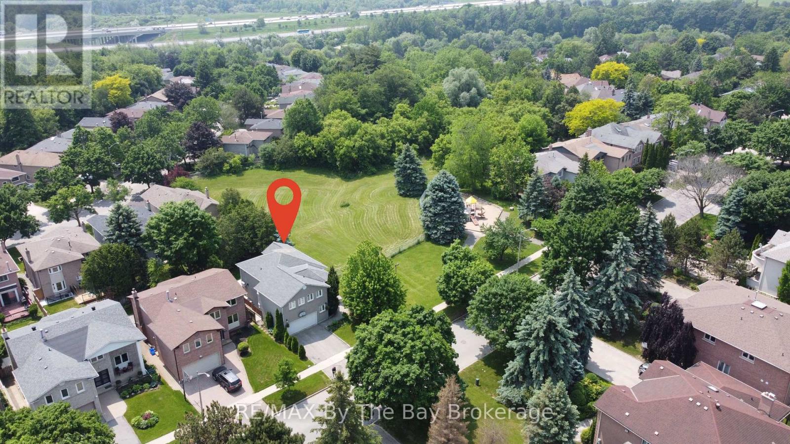 145 OLD SURREY LANE, Richmond Hill, Ontario