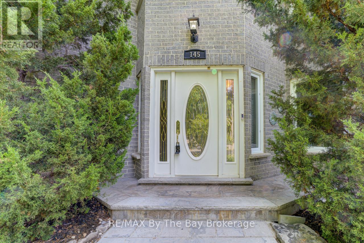 145 Old Surrey Lane, Richmond Hill, Ontario  L4C 6R9 - Photo 3 - N12217922