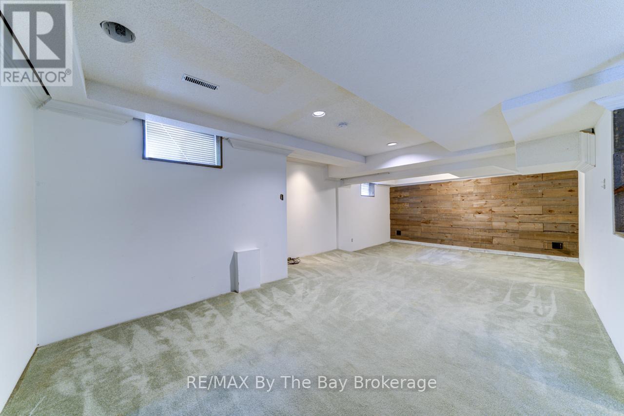 145 Old Surrey Lane, Richmond Hill, Ontario  L4C 6R9 - Photo 33 - N12217922