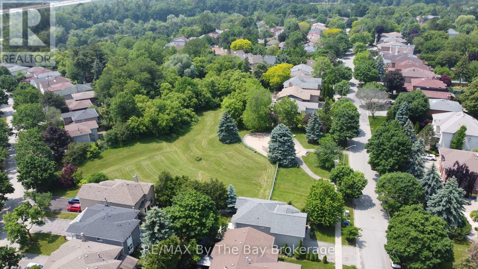 145 Old Surrey Lane, Richmond Hill, Ontario  L4C 6R9 - Photo 41 - N12217922