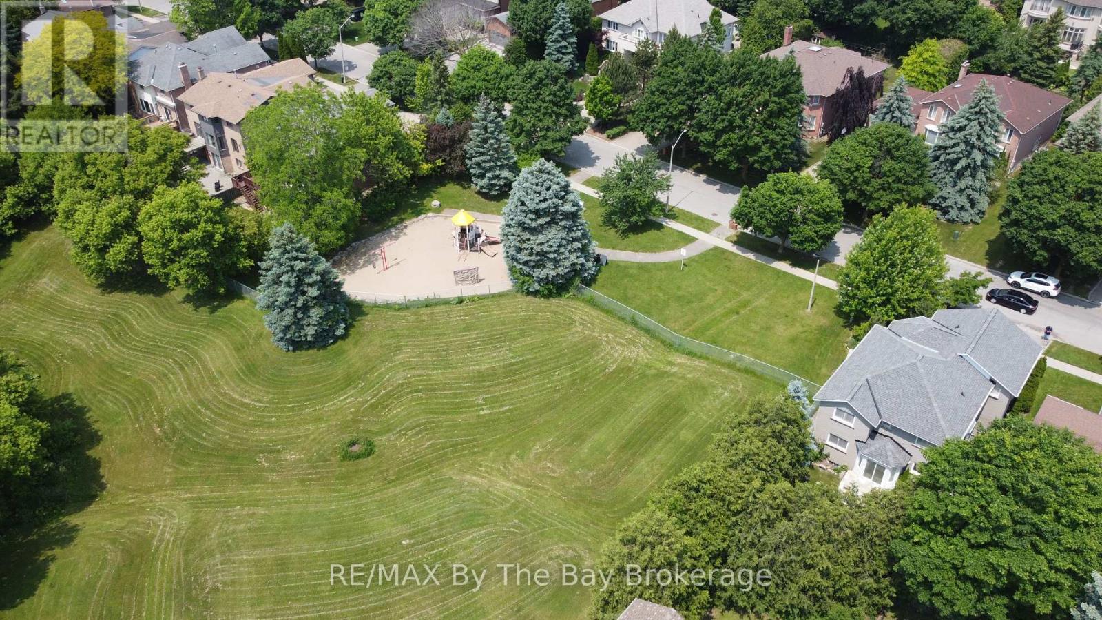 145 Old Surrey Lane, Richmond Hill, Ontario  L4C 6R9 - Photo 46 - N12217922