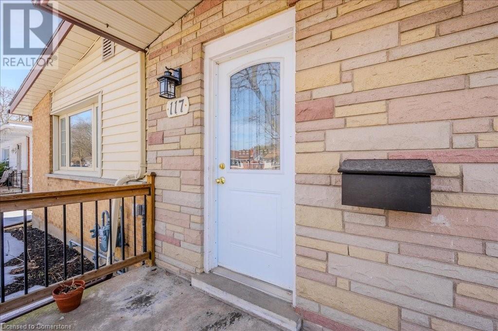 117 Marshall Street, Waterloo, Ontario  N2J 2T6 - Photo 6 - 40740872
