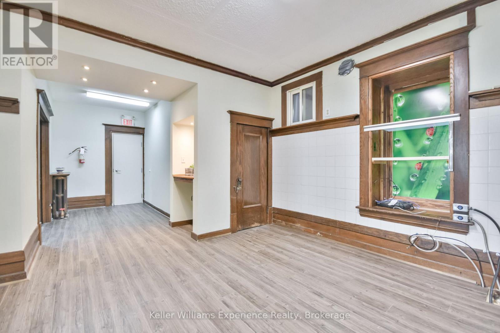342 King Street, Midland, Ontario  L4R 3M8 - Photo 12 - S12218025