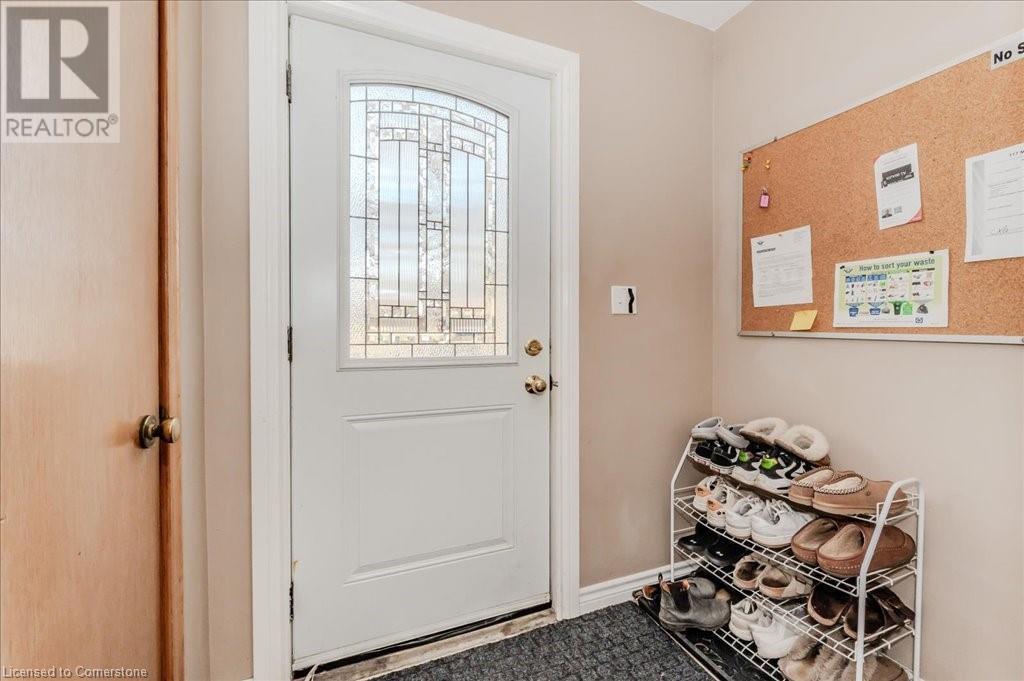 117 Marshall Street, Waterloo, Ontario  N2J 2T6 - Photo 7 - 40740874