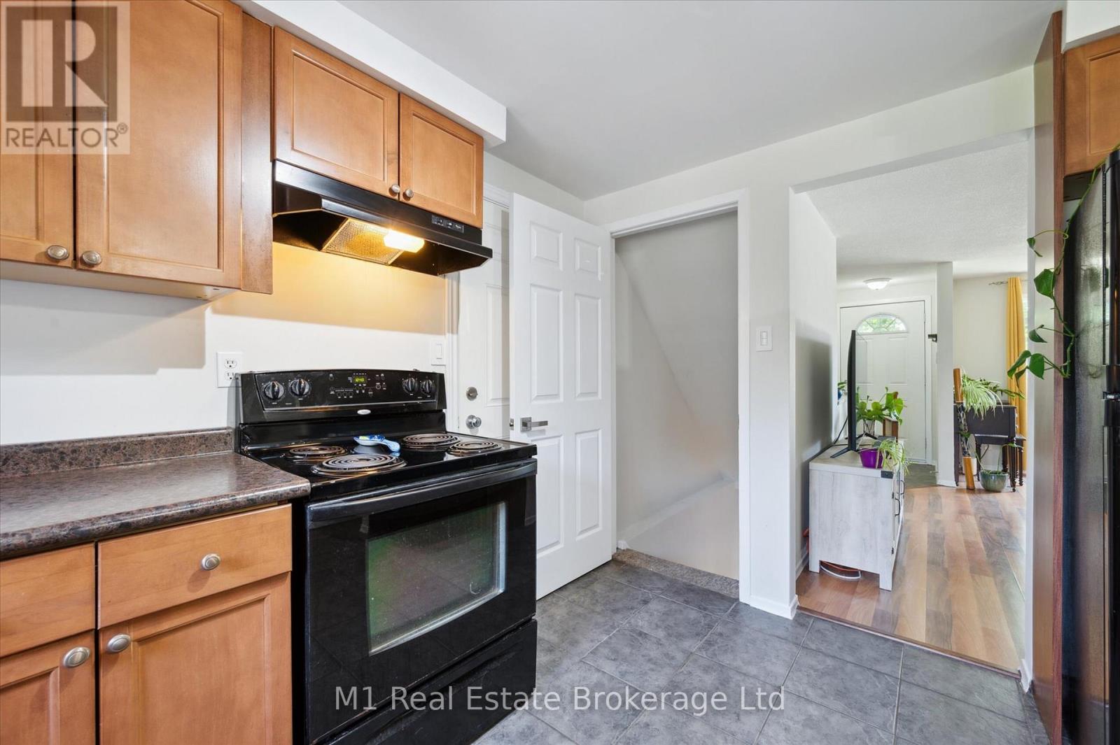 595 Willow Road, Guelph, Ontario  N1H 7J8 - Photo 13 - X12218144