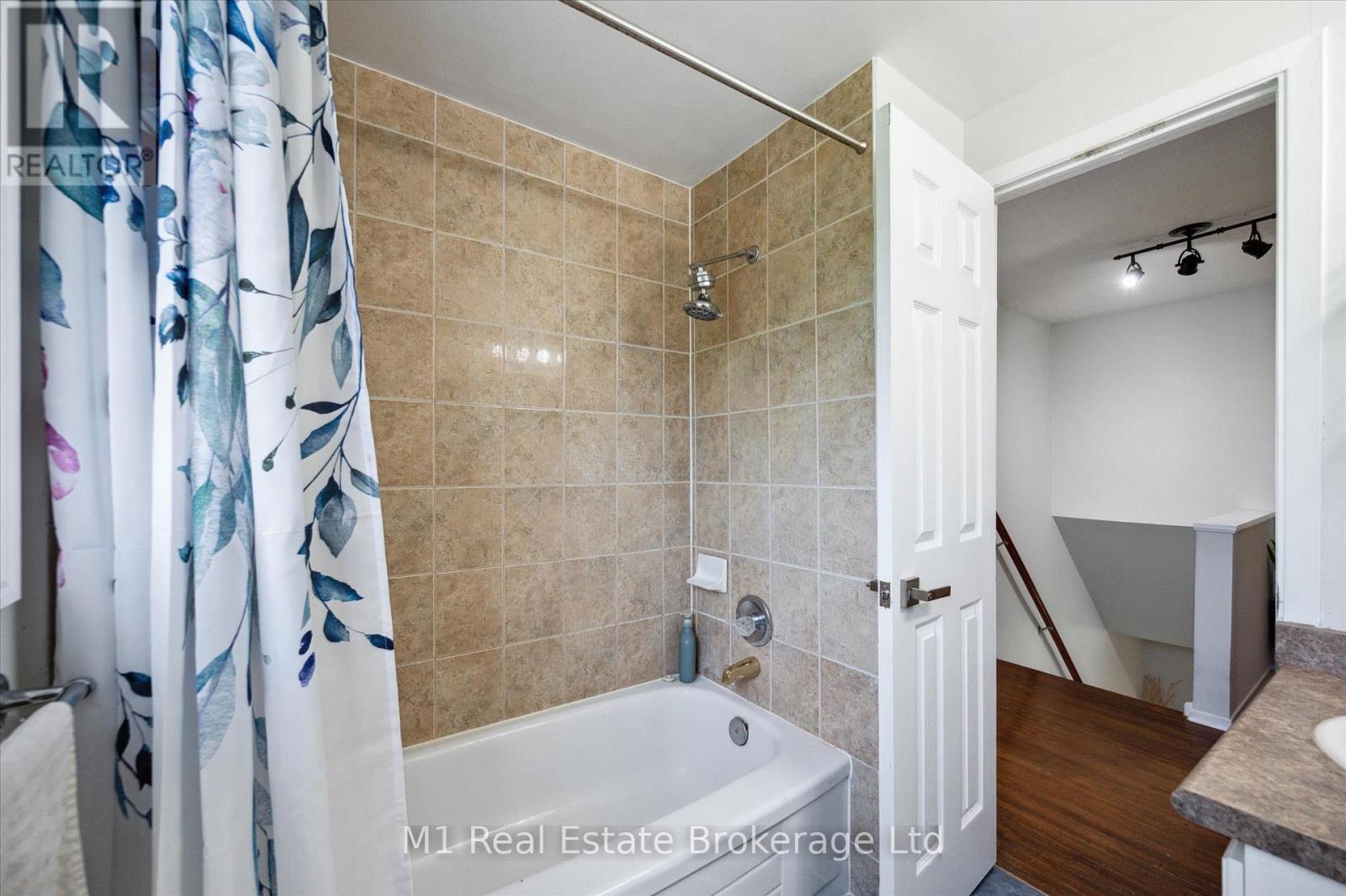 595 Willow Road, Guelph, Ontario  N1H 7J8 - Photo 25 - X12218144