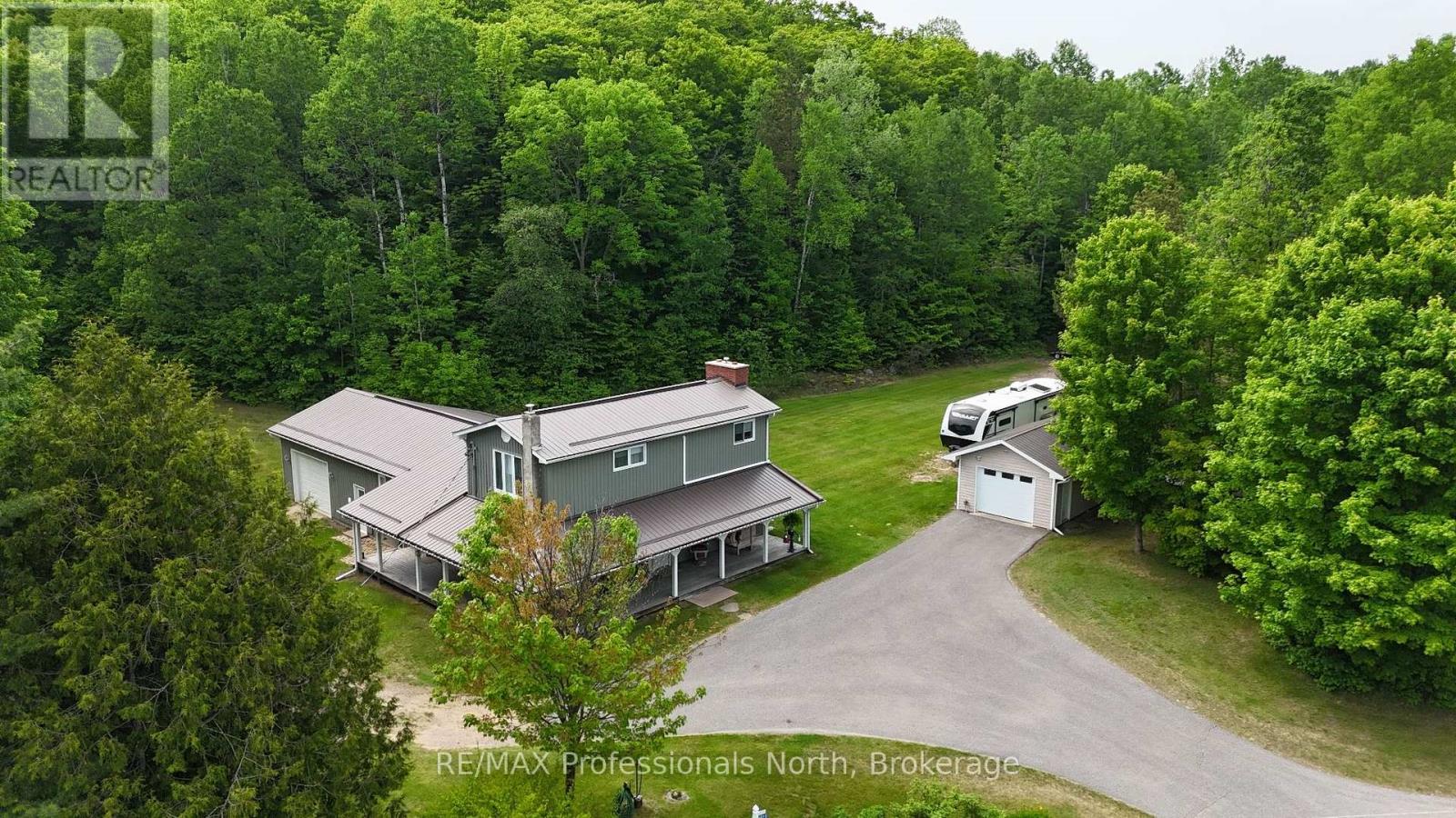 1023 Chester Crescent, Dysart Et Al, Ontario  K0L 1X0 - Photo 1 - X12218176