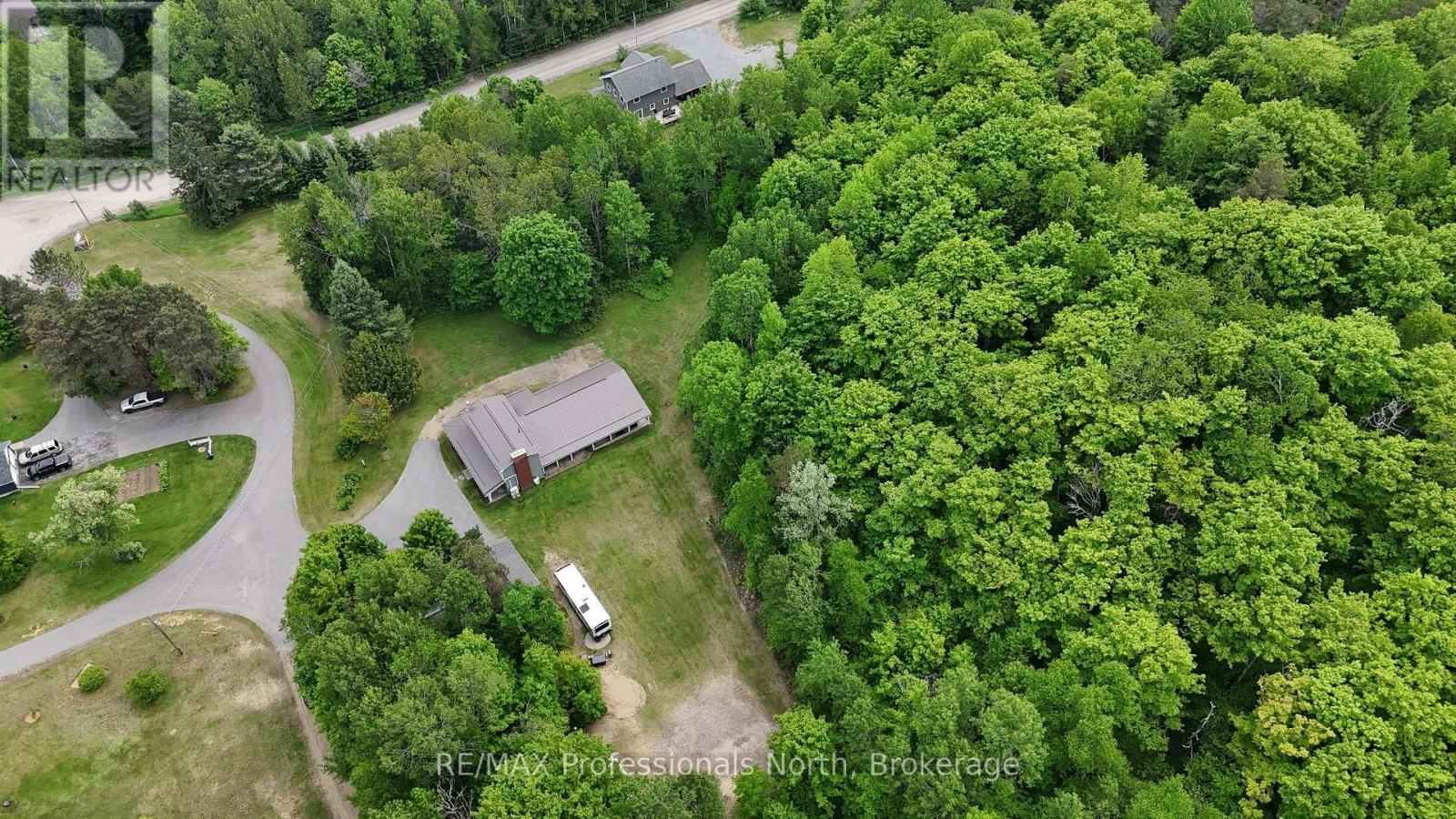 1023 Chester Crescent, Dysart Et Al, Ontario  K0L 1X0 - Photo 12 - X12218176