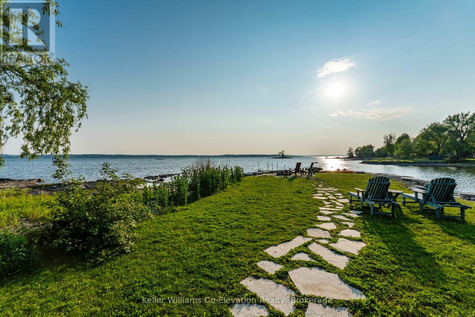 14 Long Point Road, Tay, Ontario  P2A 0B2 - Photo 3 - S12218340
