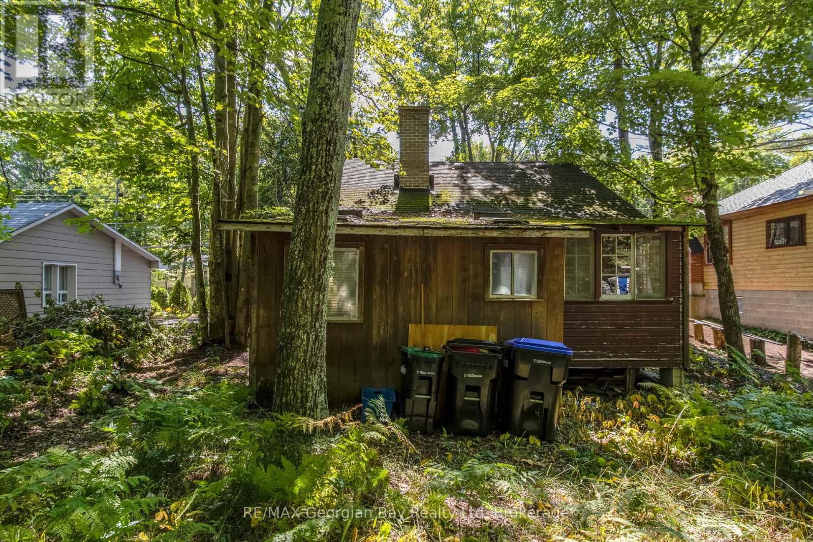 1209 Tiny Beaches Road S, Tiny, Ontario  L0L 2T0 - Photo 21 - S12218431