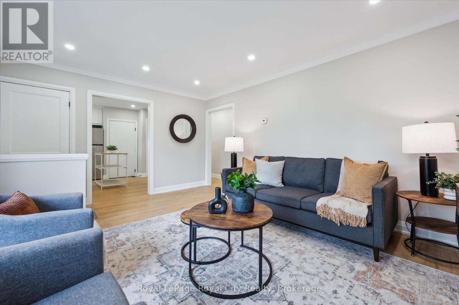 22 Heath Road, Guelph, Ontario  N1H 6G9 - Photo 11 - X12218553