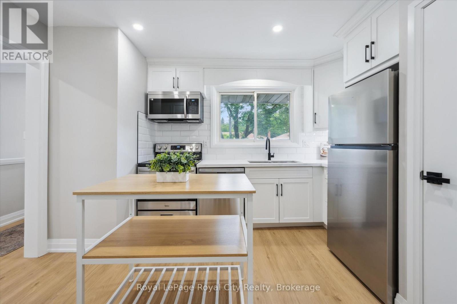 22 Heath Road, Guelph, Ontario  N1H 6G9 - Photo 13 - X12218553