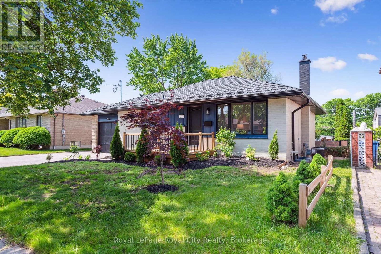22 Heath Road, Guelph, Ontario  N1H 6G9 - Photo 2 - X12218553