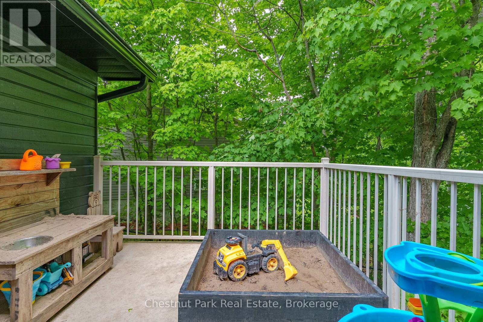 245 Summit Drive, Huntsville, Ontario  P1H 1Y9 - Photo 31 - X12218614