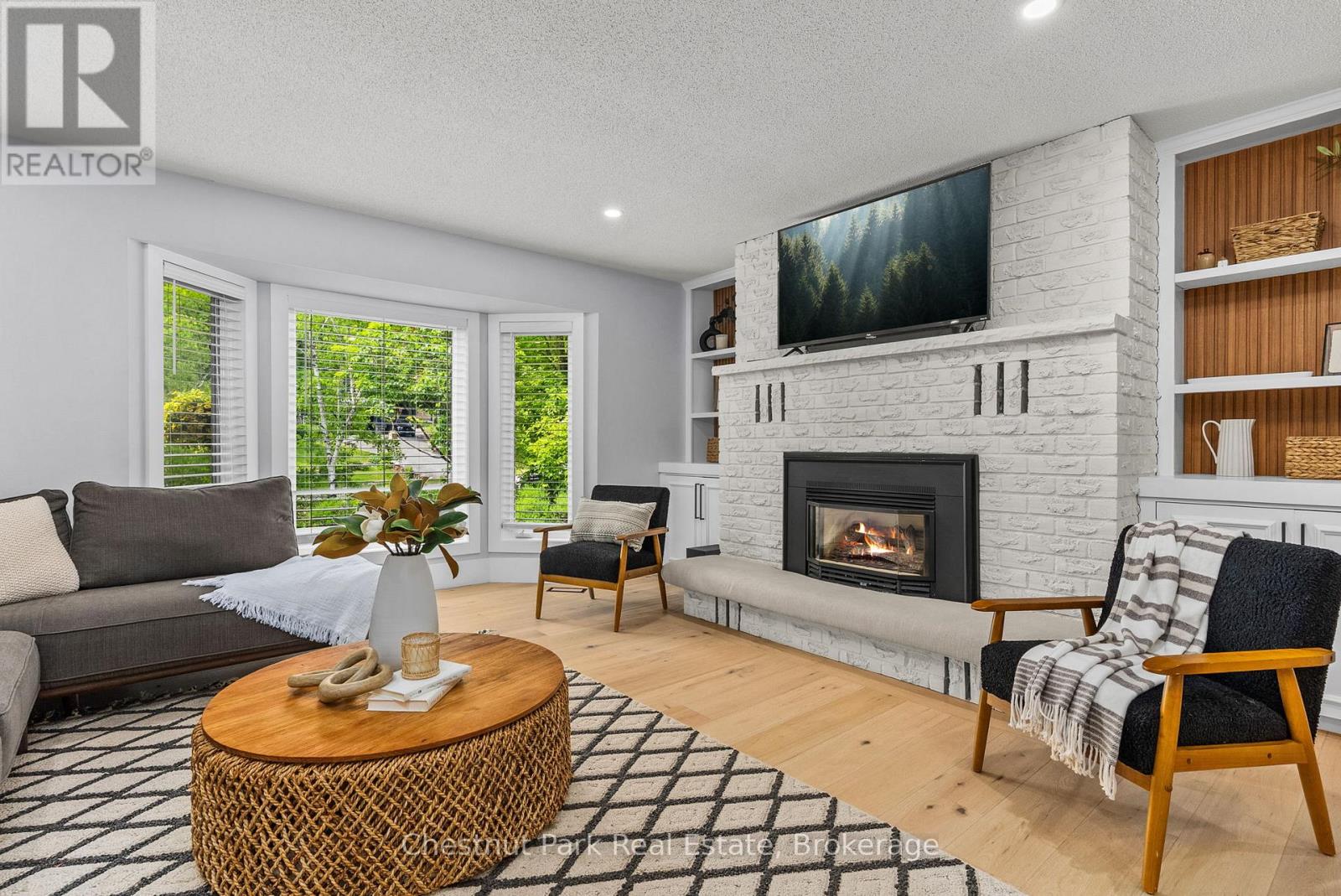 245 Summit Drive, Huntsville, Ontario  P1H 1Y9 - Photo 5 - X12218614