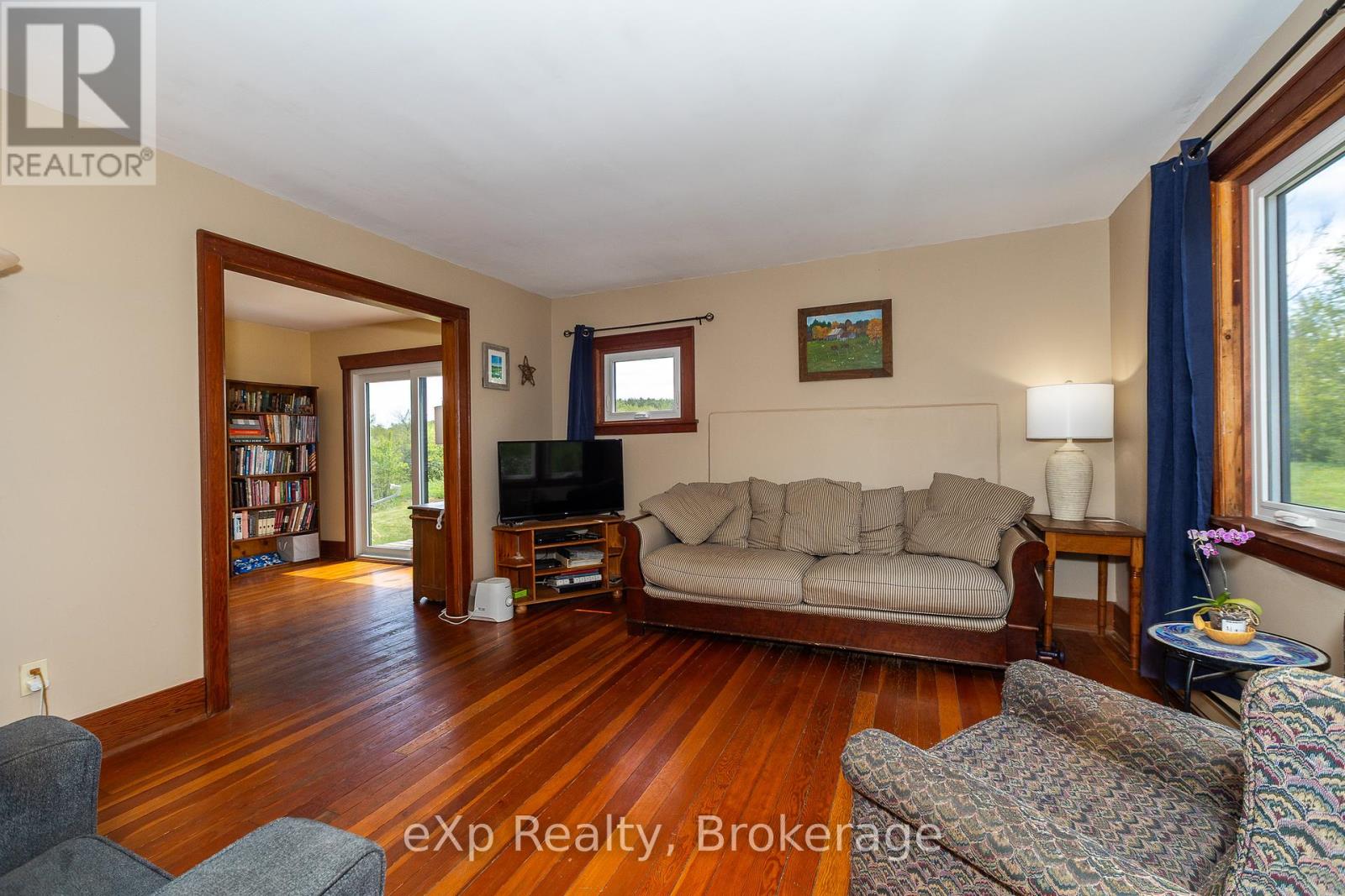 58111 12th Line, Meaford, Ontario  N4L 1W5 - Photo 9 - X12218751
