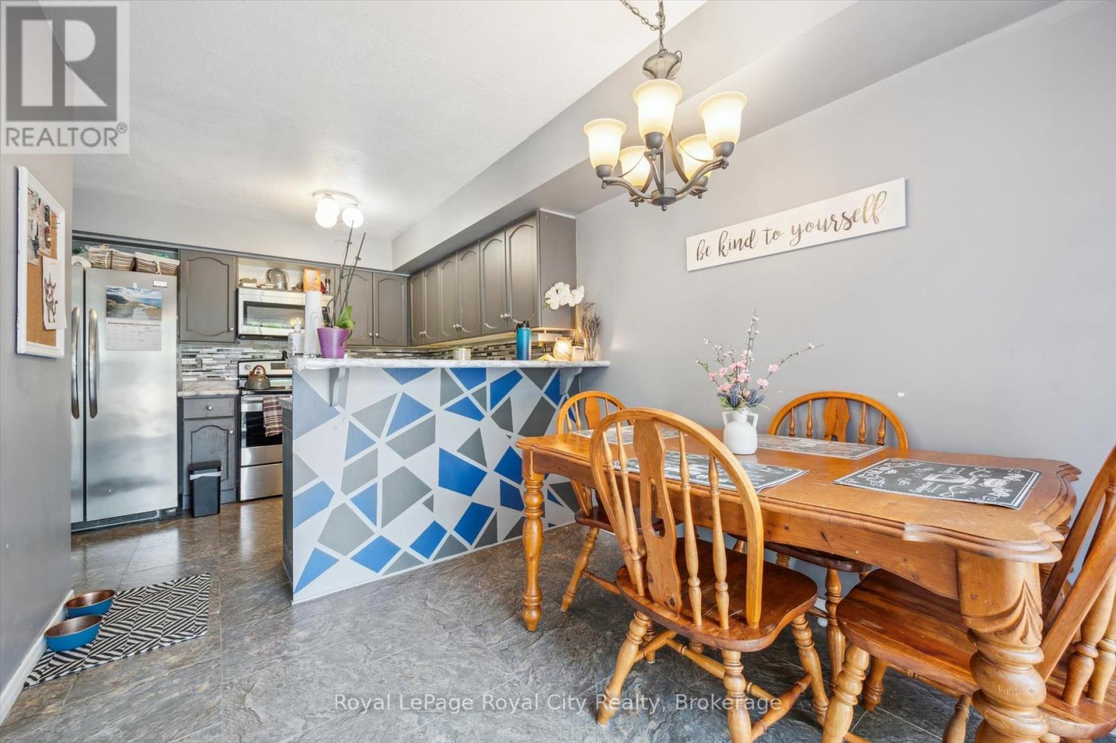 86 Swift Crescent, Guelph, Ontario  N1E 7J1 - Photo 13 - X12218778