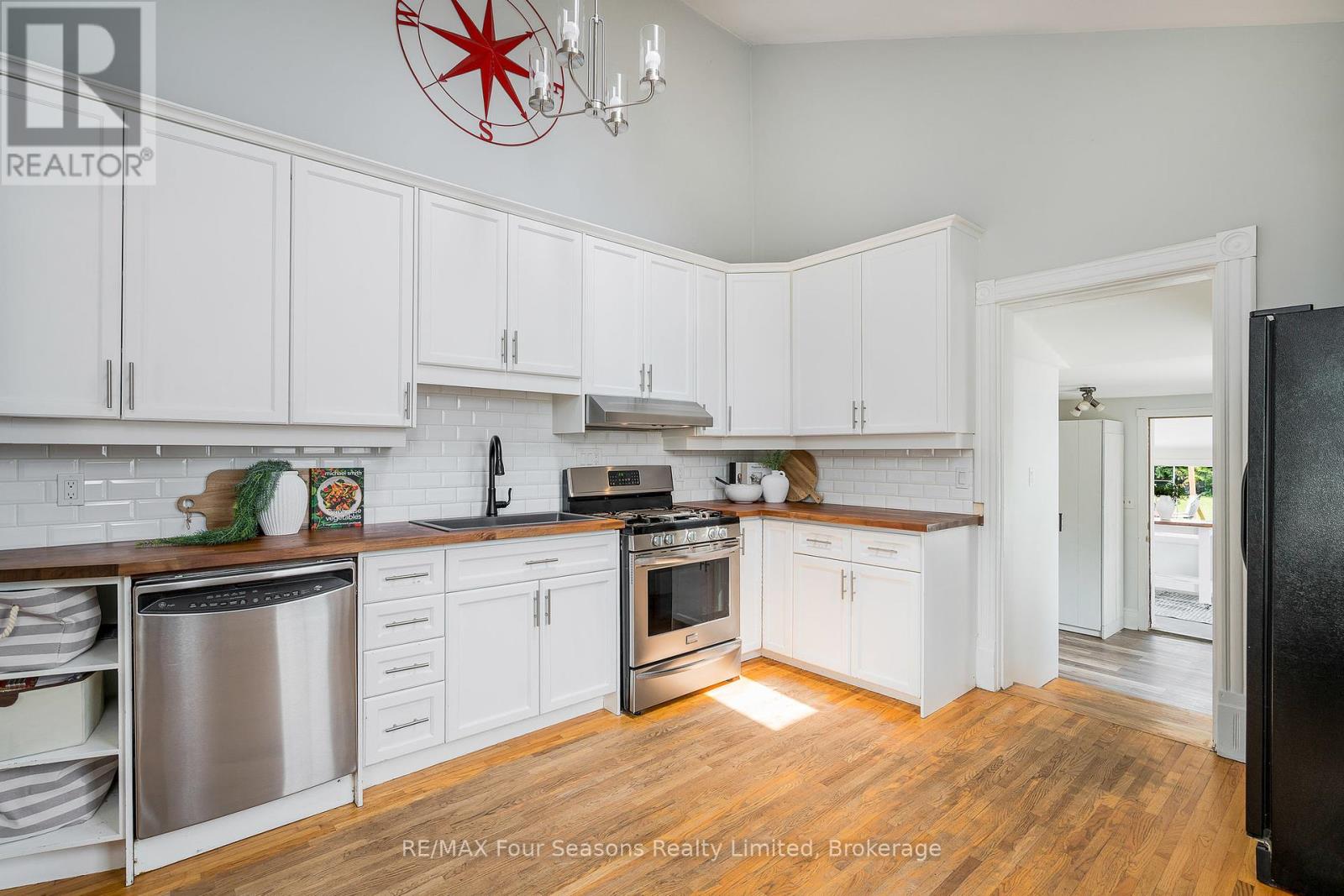 43 Cedar Street, Collingwood, Ontario  L9Y 3A4 - Photo 16 - S12218826