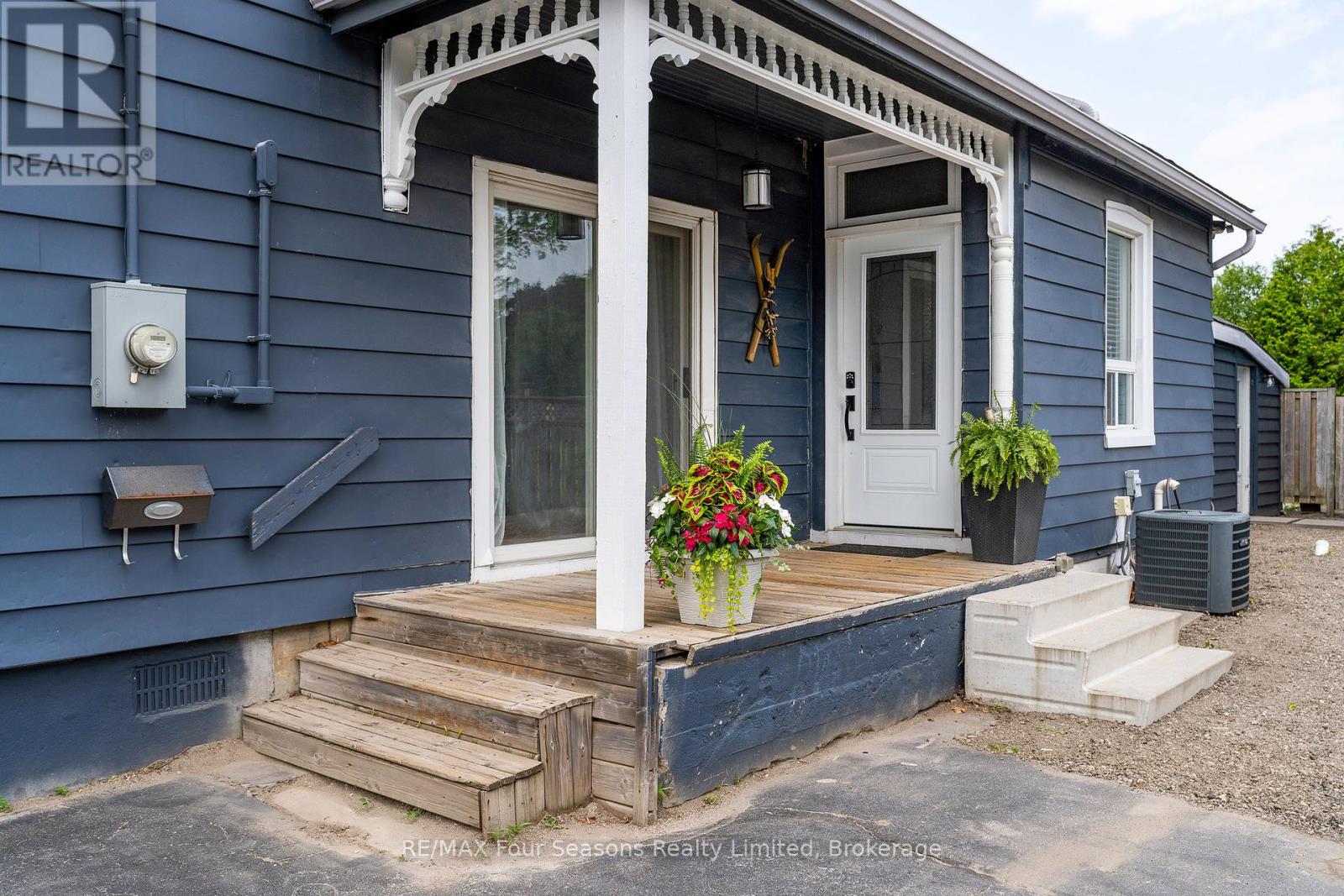 43 Cedar Street, Collingwood, Ontario  L9Y 3A4 - Photo 36 - S12218826