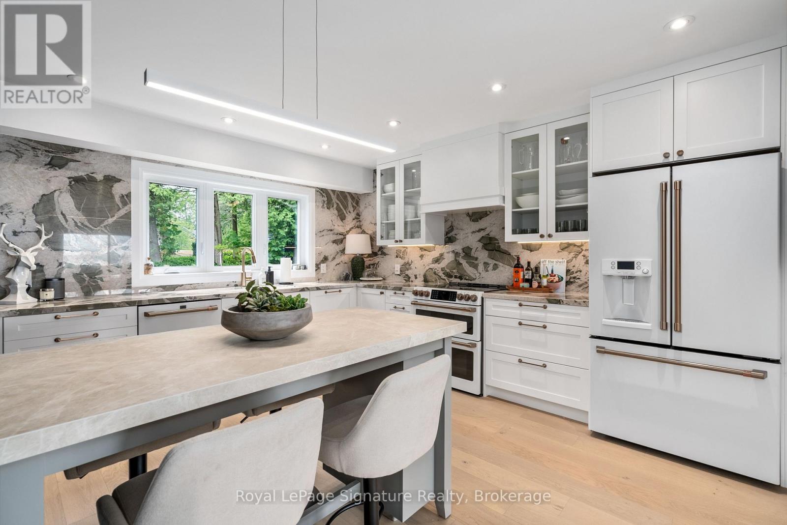 137 Bayview Avenue, Blue Mountains, Ontario  N0H 1J0 - Photo 18 - X12218975