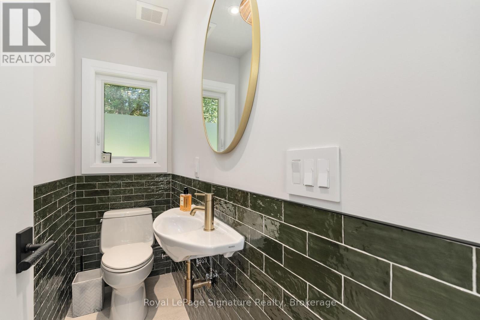 137 Bayview Avenue, Blue Mountains, Ontario  N0H 1J0 - Photo 24 - X12218975