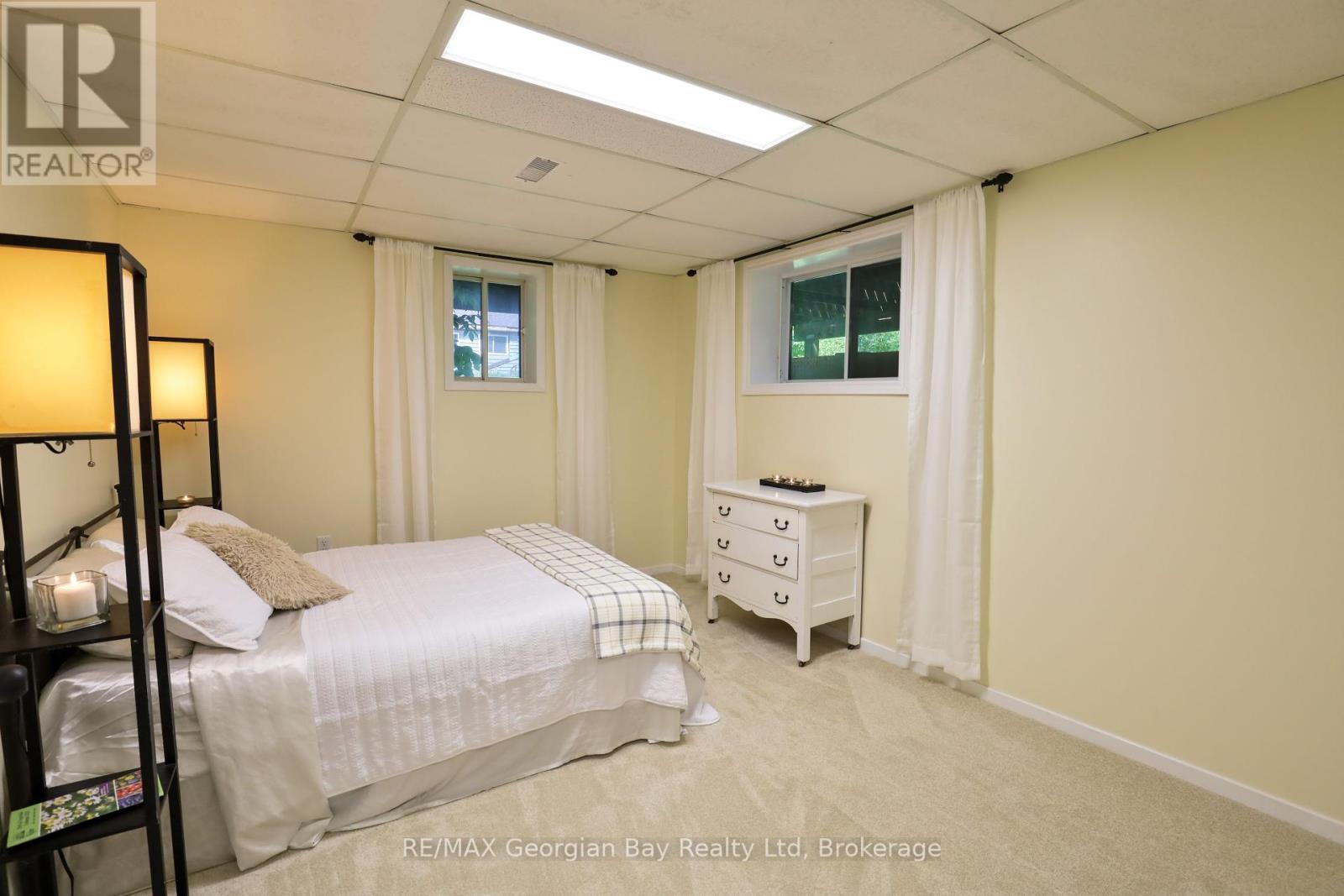 8 Robin Court, Tiny, Ontario  L9M 0B9 - Photo 18 - S12219154