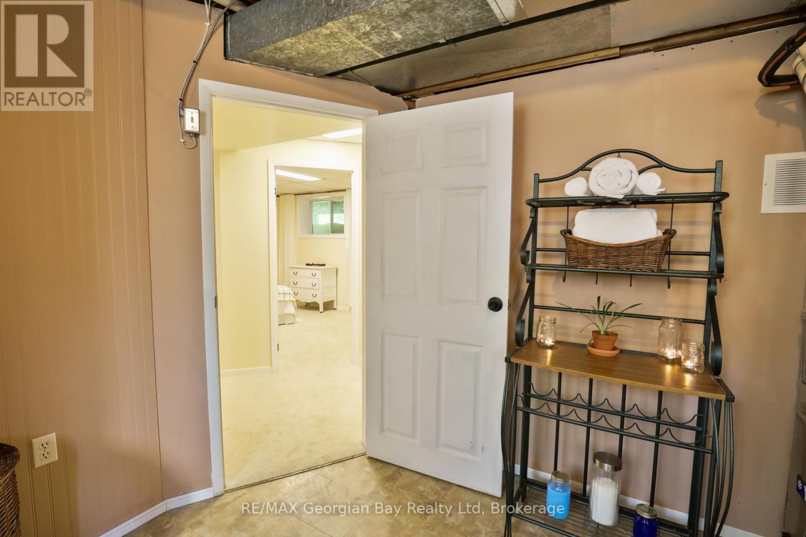 8 Robin Court, Tiny, Ontario  L9M 0B9 - Photo 21 - S12219154