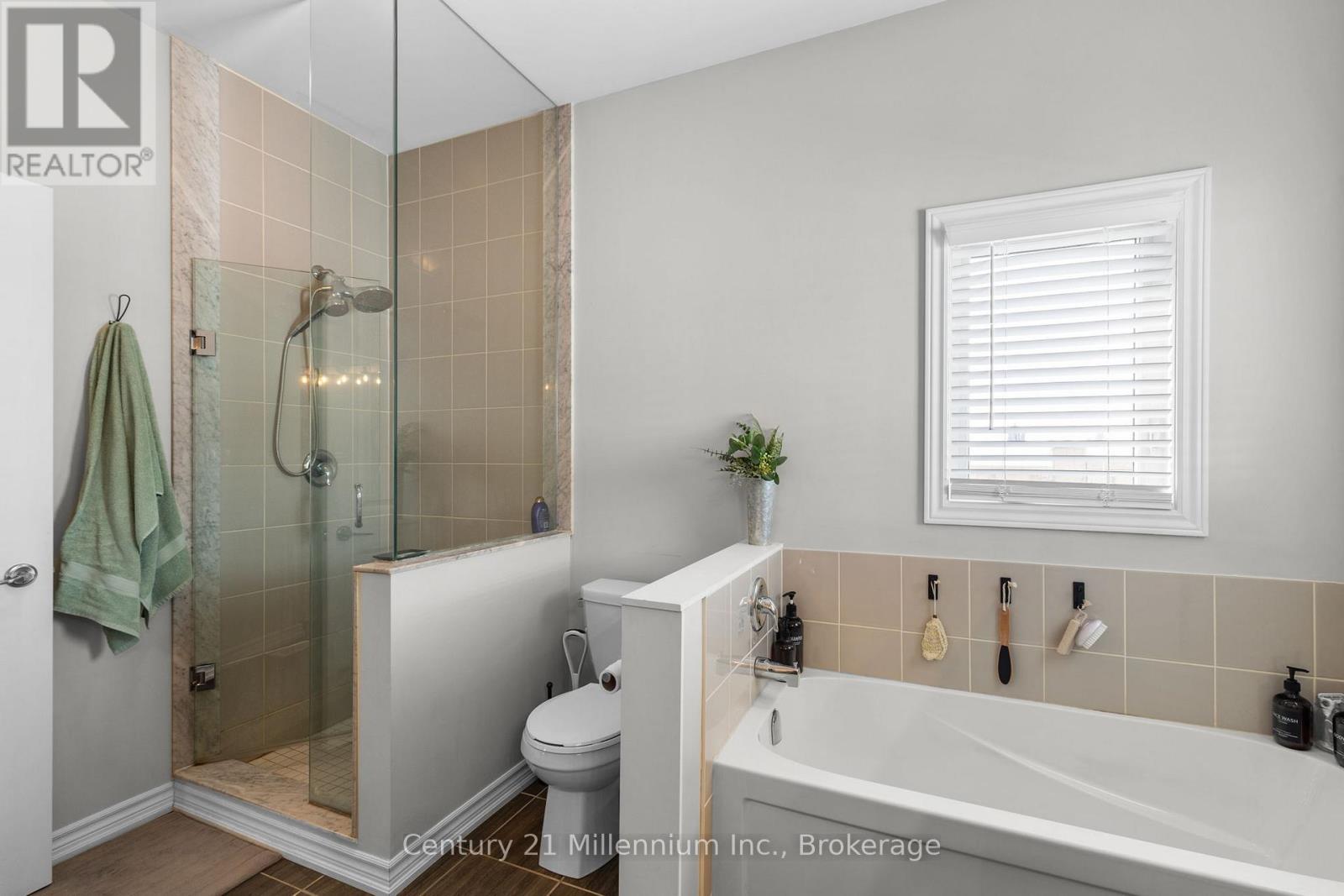 14 Drysdale Drive, Springwater, Ontario  L0L 1P0 - Photo 21 - S12219259