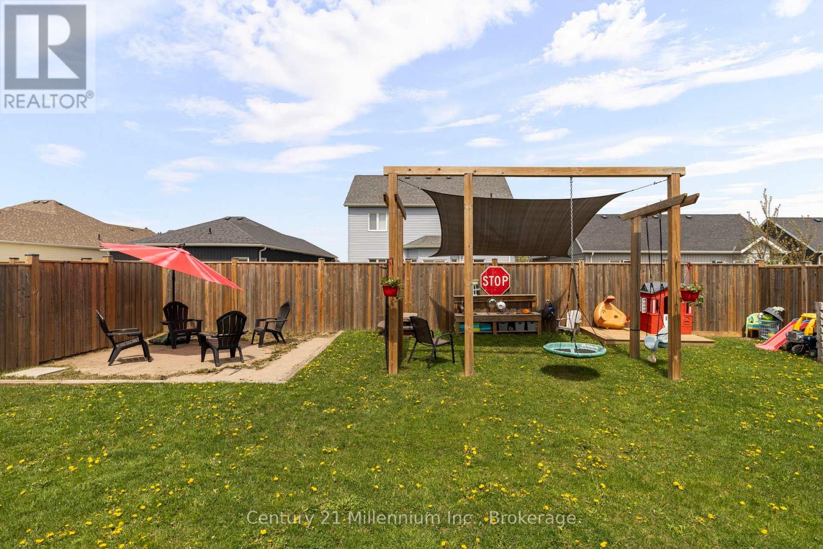 14 Drysdale Drive, Springwater, Ontario  L0L 1P0 - Photo 39 - S12219259