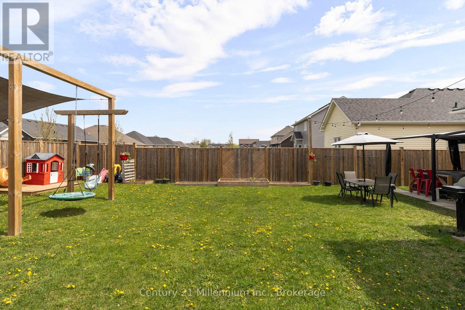 14 Drysdale Drive, Springwater, Ontario  L0L 1P0 - Photo 41 - S12219259