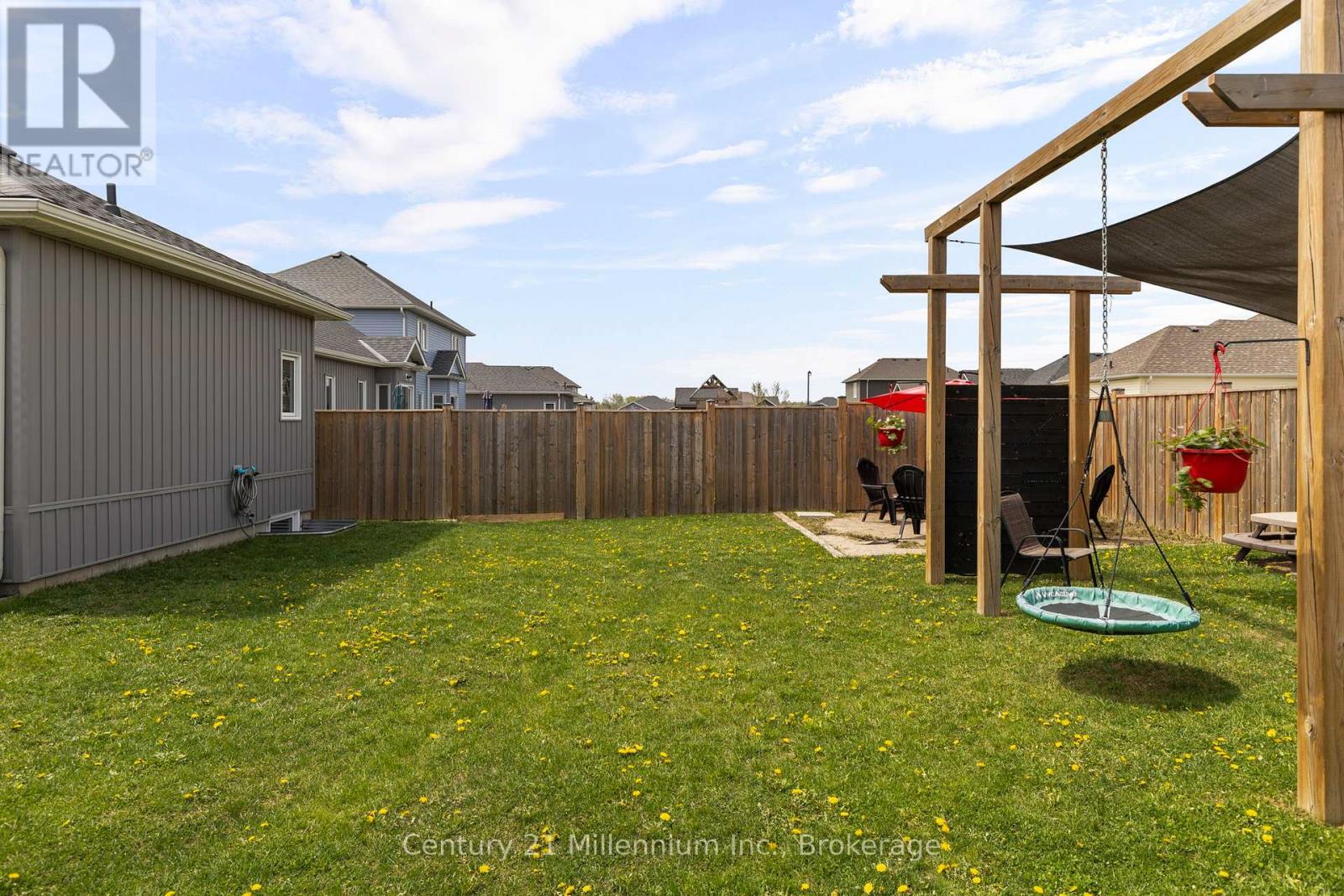 14 Drysdale Drive, Springwater, Ontario  L0L 1P0 - Photo 42 - S12219259