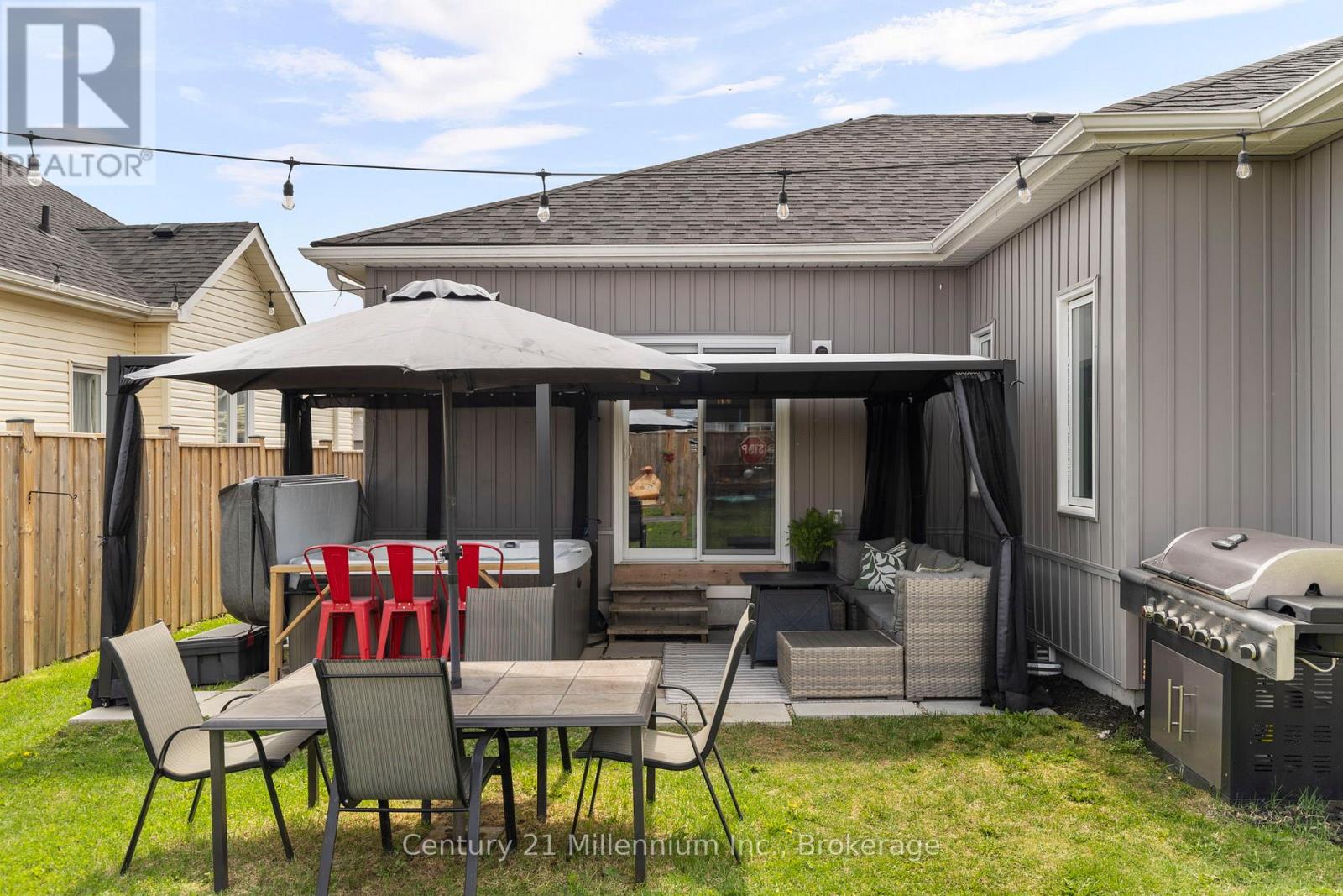 14 Drysdale Drive, Springwater, Ontario  L0L 1P0 - Photo 43 - S12219259