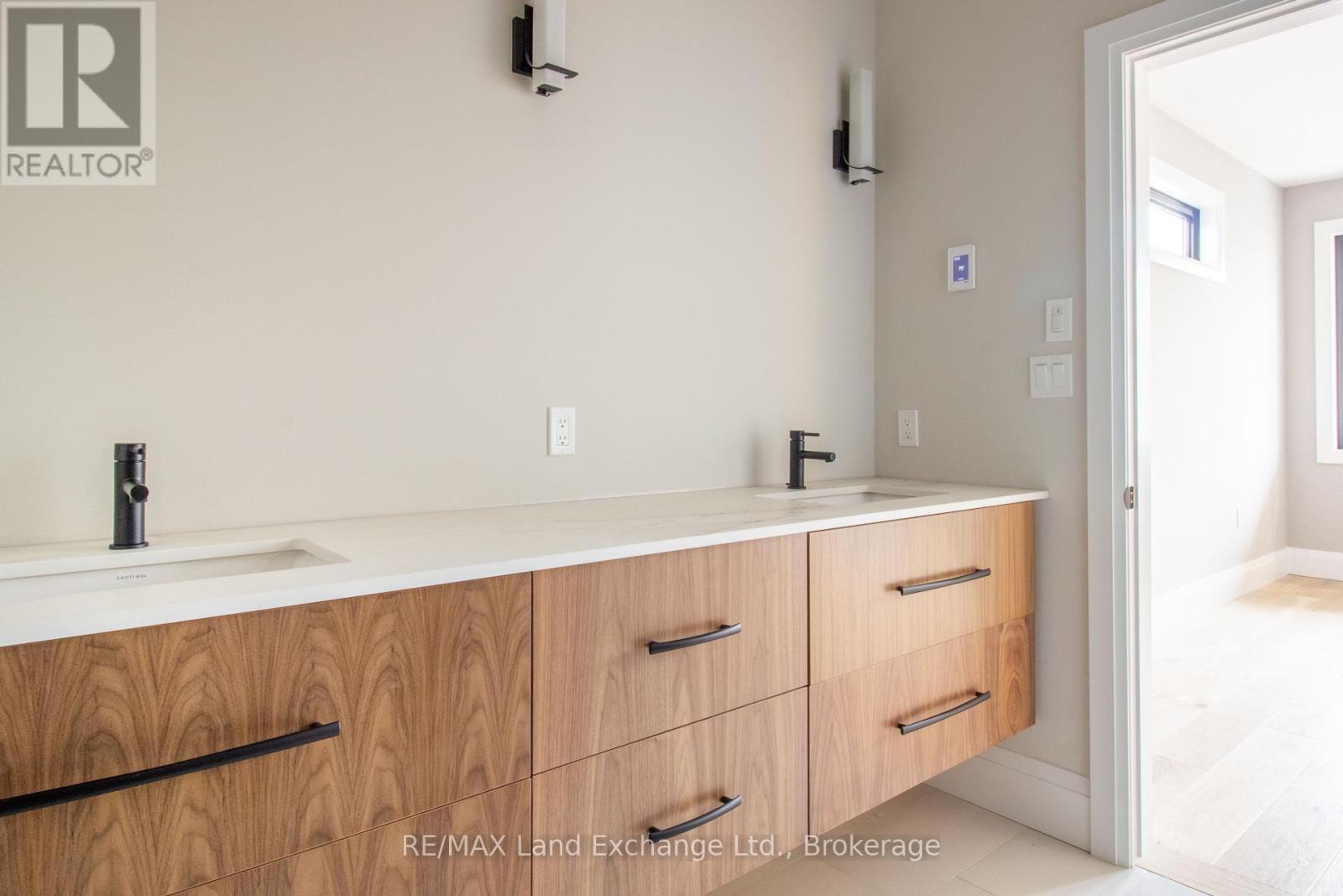 24 Lakeforest Drive, Saugeen Shores, Ontario  N0H 2L0 - Photo 26 - X12219195