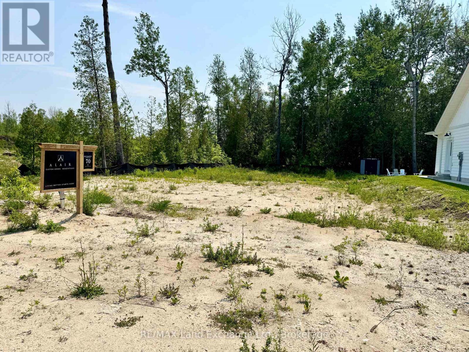 24 Lakeforest Drive, Saugeen Shores, Ontario  N0H 2L0 - Photo 8 - X12219195