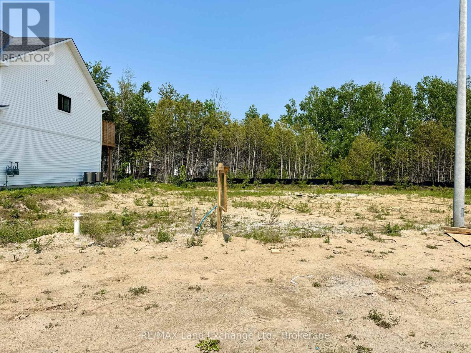 19 Marshall Place, Saugeen Shores, Ontario  N0H 2L0 - Photo 6 - X12219198