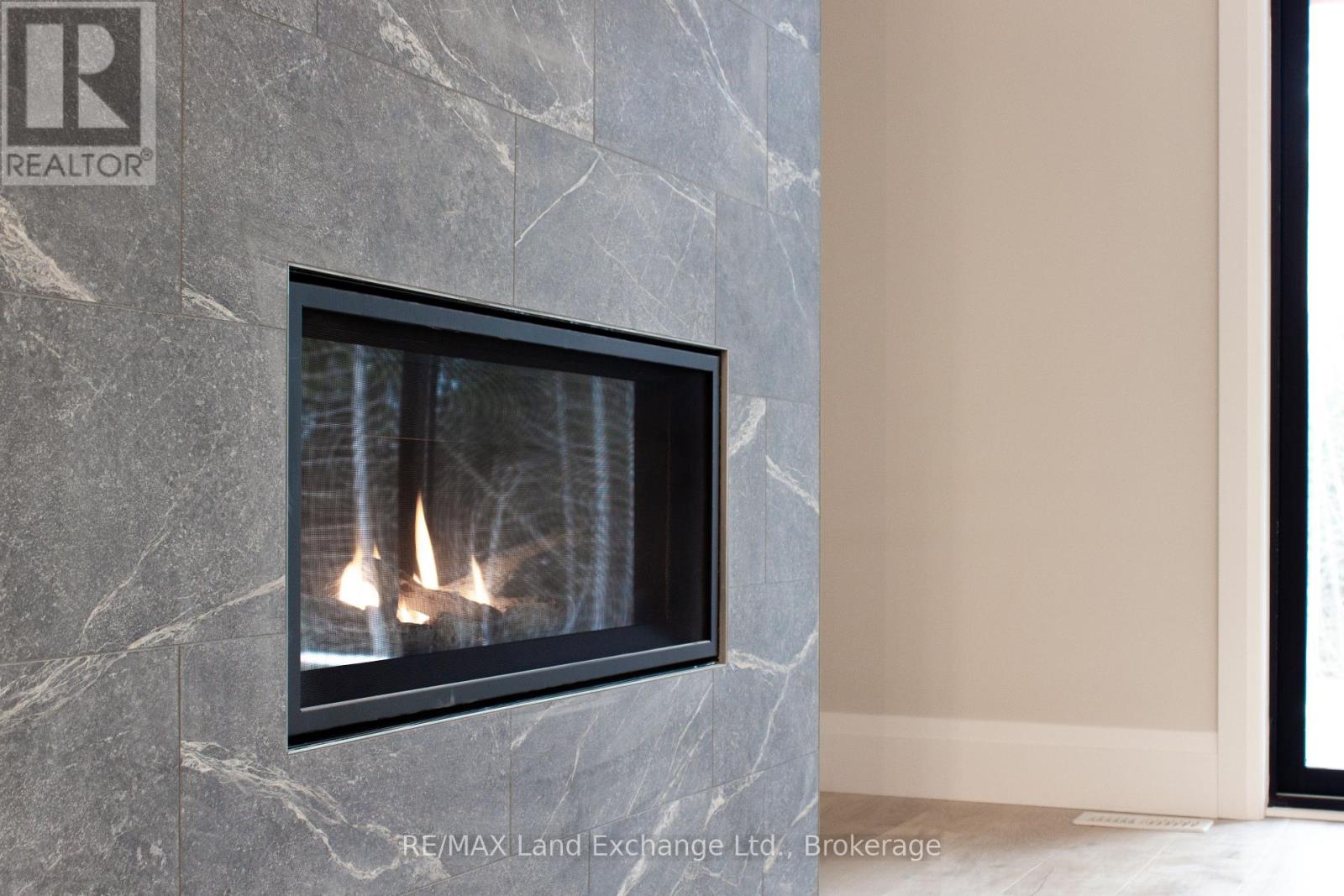 25 Lakeforest Drive, Saugeen Shores, Ontario  N0H 2L0 - Photo 15 - X12219216