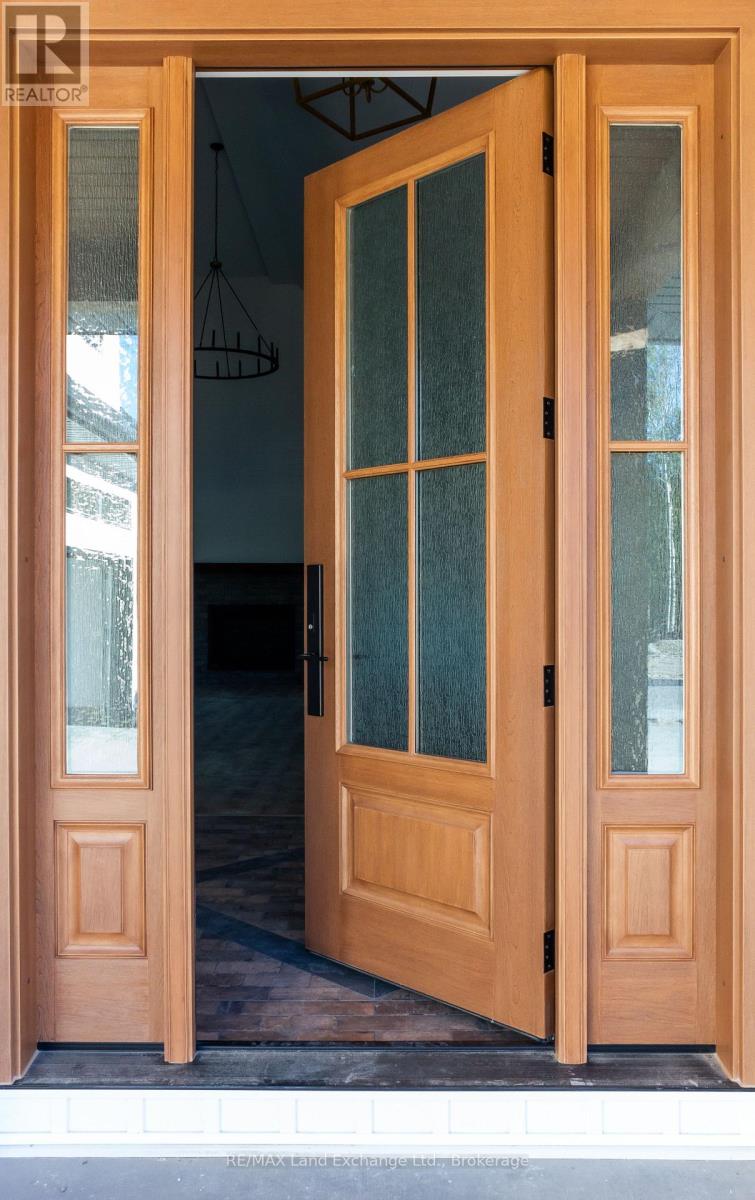 25 Lakeforest Drive, Saugeen Shores, Ontario  N0H 2L0 - Photo 30 - X12219216