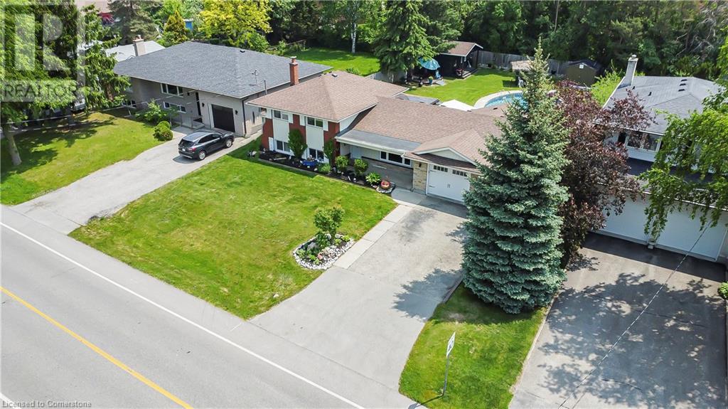 193 Carson Drive, Kitchener, Ontario  N2B 2Z3 - Photo 3 - 40739735