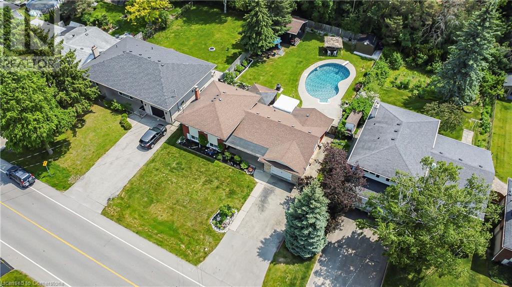 193 Carson Drive, Kitchener, Ontario  N2B 2Z3 - Photo 4 - 40739735