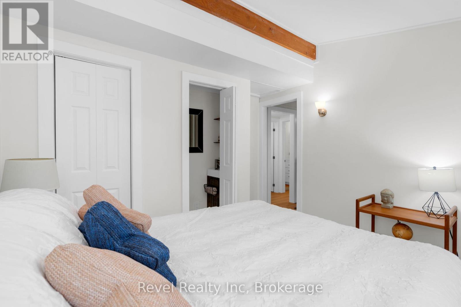 1204 Tiny Beaches Road N, Tiny, Ontario  L9M 0H7 - Photo 11 - S12219441