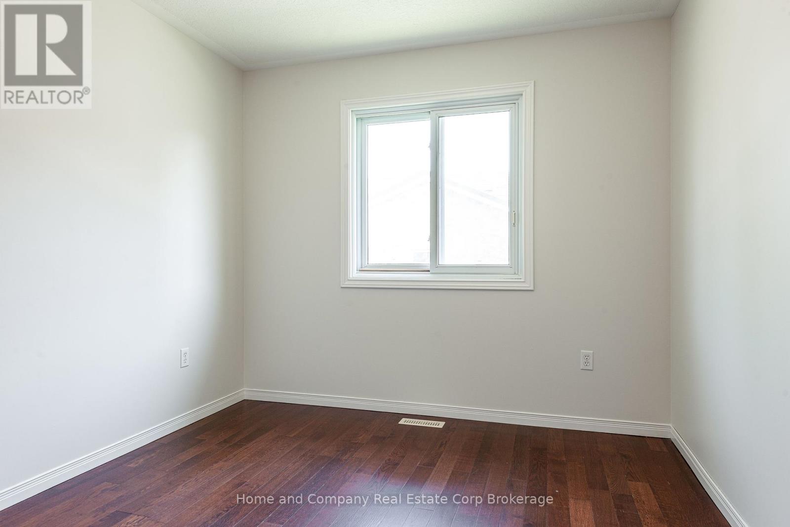 37 Dingman Place, Stratford, Ontario  N4Z 1J1 - Photo 17 - X12219413