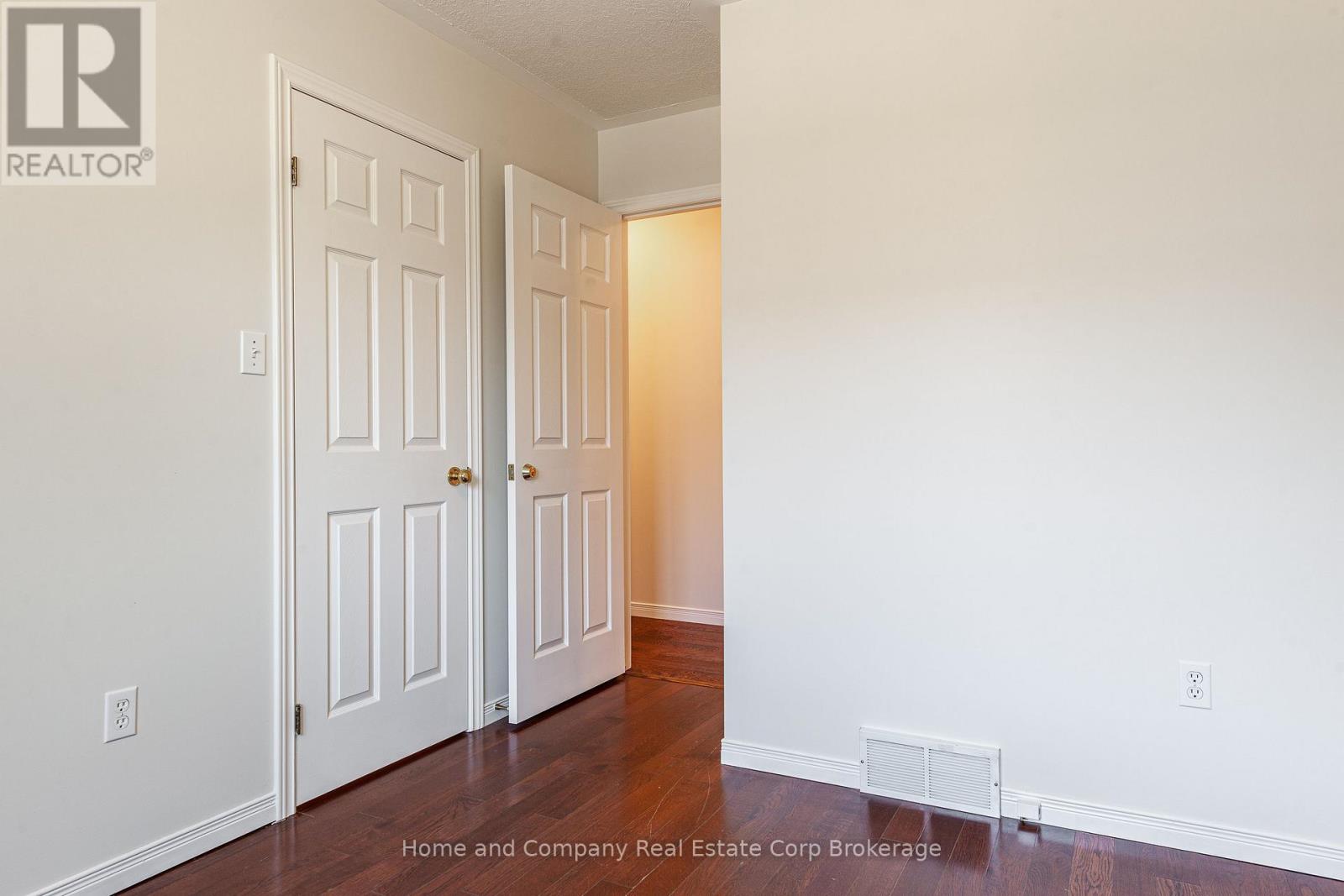 37 Dingman Place, Stratford, Ontario  N4Z 1J1 - Photo 18 - X12219413
