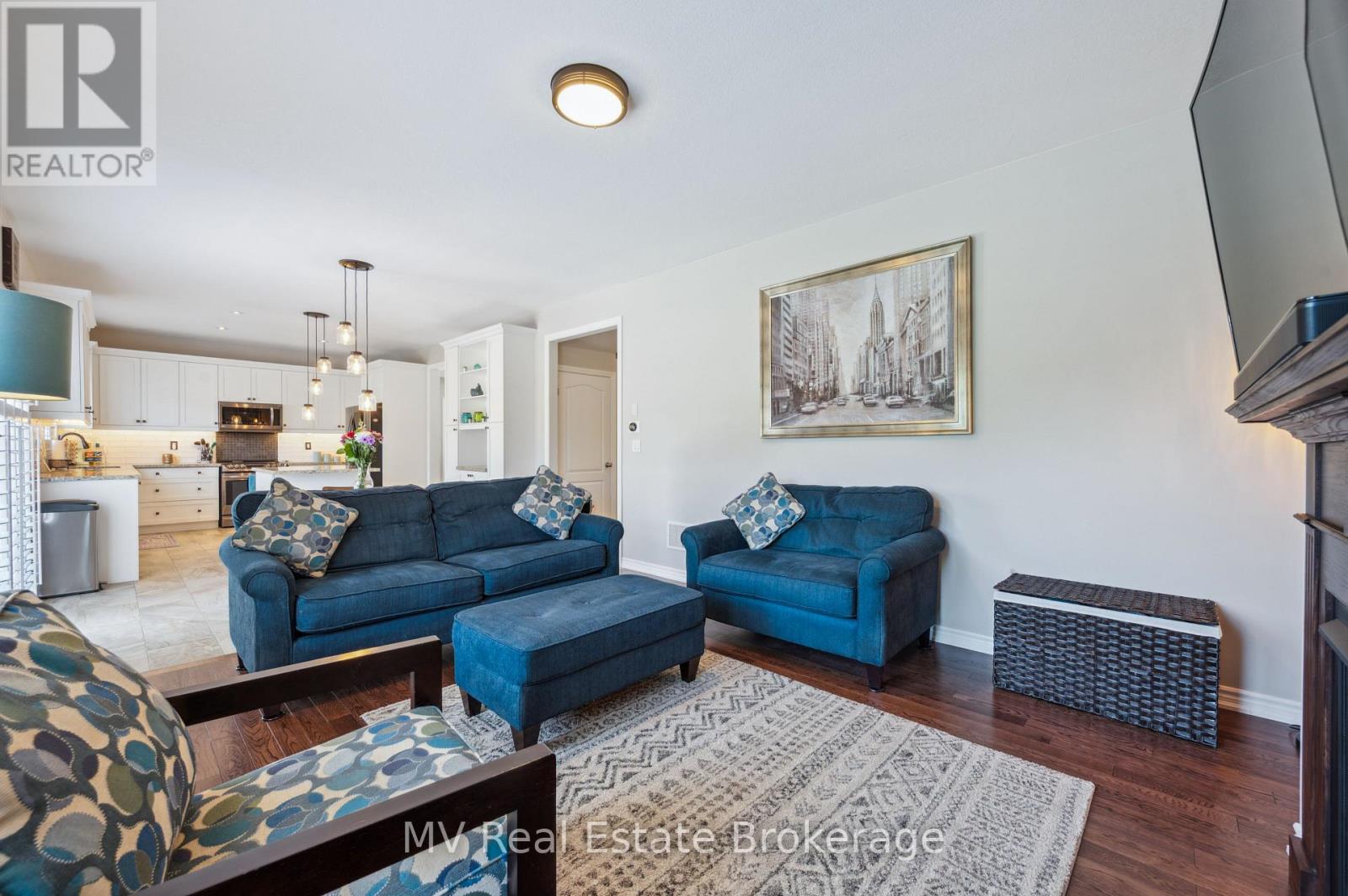 118 Ryan Street, Centre Wellington, Ontario  N1M 0E4 - Photo 10 - X12219577